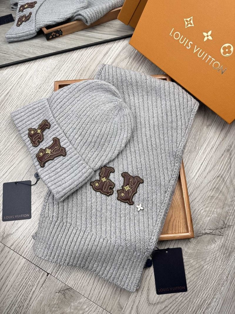 Louis Vuitton Caps Scarfs